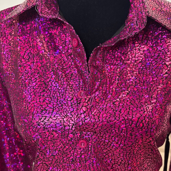 NWOT Cowgirl Tuff Fuchsia Holographic Button Down Shirt - Picture 2 of 4